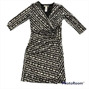 Laundry Midi Dress crossover wrap around B&W 3/4 sleeve elegant feminine Sz 6